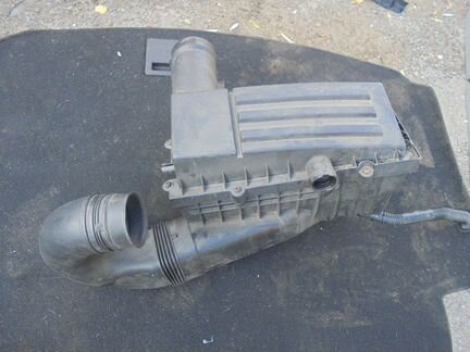 Корпус воздушного фильтра Фольксваген Джетта 6