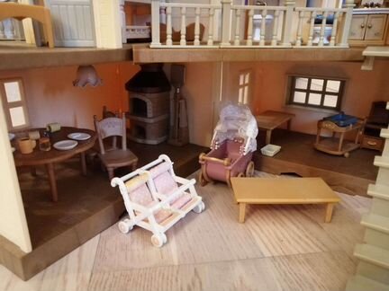 Sylvanian families большой дом со светом