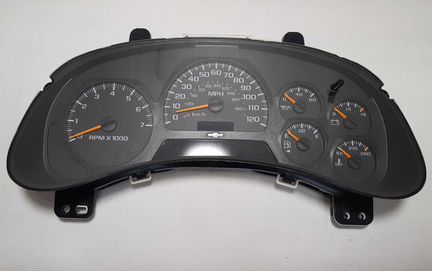 Приборная панель Chevrolet TrailBlazer 2001 102757