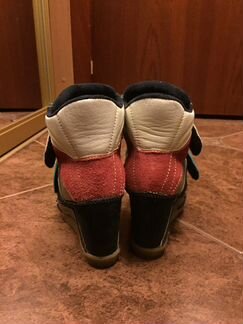 Ботинки на танкетке/Сникерсы buffalo London