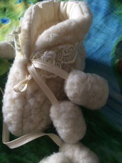 Конверт на выписку из овчинки меховой шапка пинетк