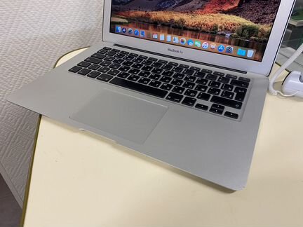 Apple MacBook Air 13 core i7\8-гигов \обмен зачет