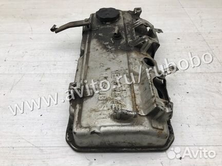 Клапанная крышка Mitsubishi Galant 8 USA 4G64 2001