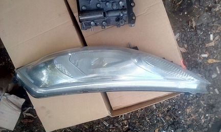 Правая фара Nissan Juke