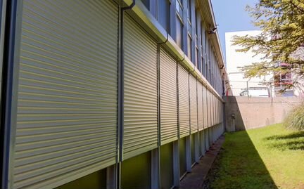 Рольставни, роллеты, рулонные ворота