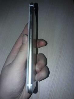 Телефон iPhone 6