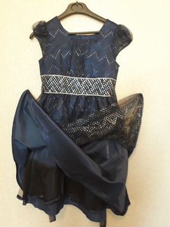 Платье нарядное на 10 лет