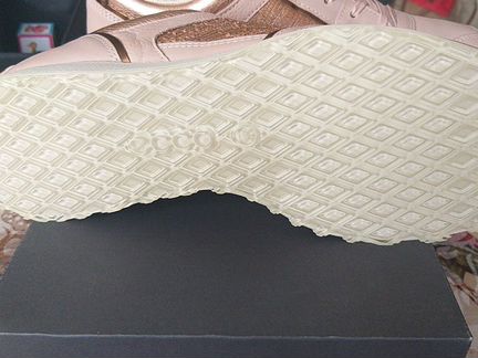 Кроссовки экко 39р кожа