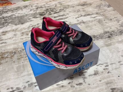 Кроссовки 32 р-р