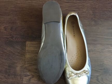 Золотые кожаные балетки Lasocki