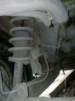 На нисан алмера классикстойка задняя правая в сбор