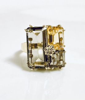 Золотое кольцо с раухтопазами и цитрином