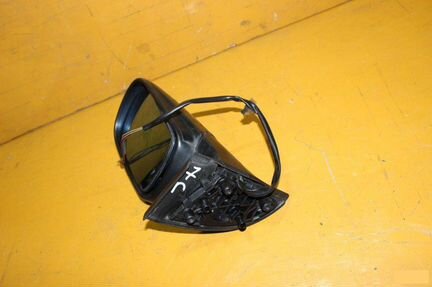 Зеркало правое Peugeot 307