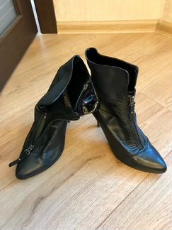 Осенние полусапожки на каблуке