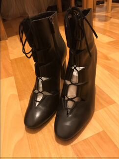 Кожаные ботинки на шнуровке