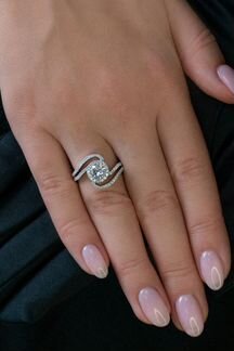 Кольцо с бриллиантом 0,70 карат