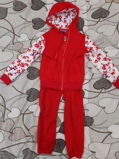 Спортивный костюм