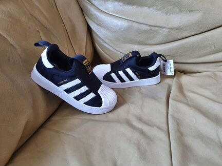 Кроссовки Adidas Superstar новые детские 26 и 27 р