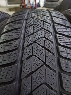 225/60/18 Pirelli Sottozero 3