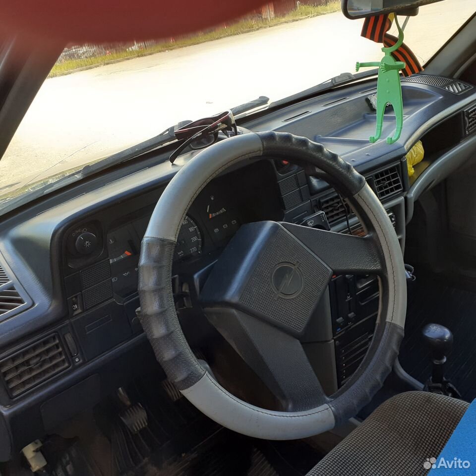 Opel Kadett, 1982