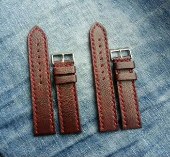 Бордовый ремешок для часов из кожи
