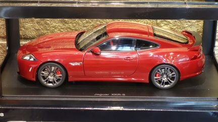 Jaguar xkr-s
