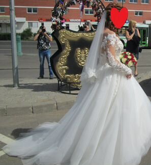 Потрясающее свадебное платье