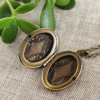 Медальон Белые Цветы bronze