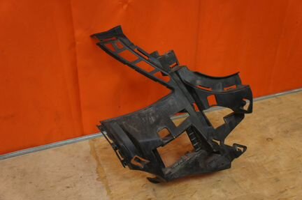 Крепление бампера переднее Mercedes W222 S-Class