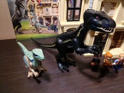 Lego Jurassic World 75930