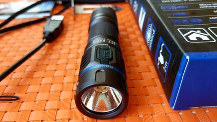 Фонарь JetBeam E40R яркость 1150 Люмен