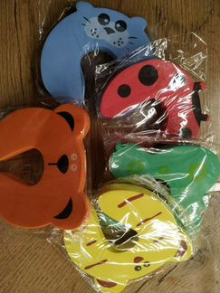 Блокиратор (фиксатор ) дверей от детей