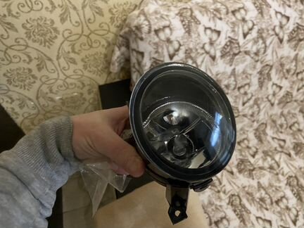 Фара противотуманная volkswagen tiguan 2010