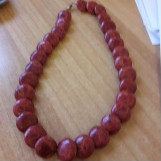 Бусы коралл