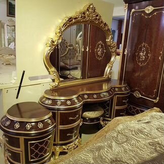 Спальный гарнитур Версаль