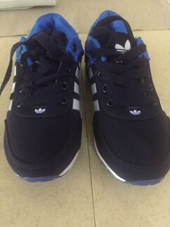 Крассовки детские новые adidas. Размер 32