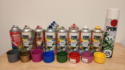 Ленты, краски, флористические принадлежности