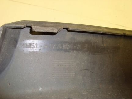 Накладка заднего бампера задняя нижняя Ford Focus
