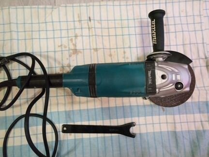 Болгарка Makita GA7040S