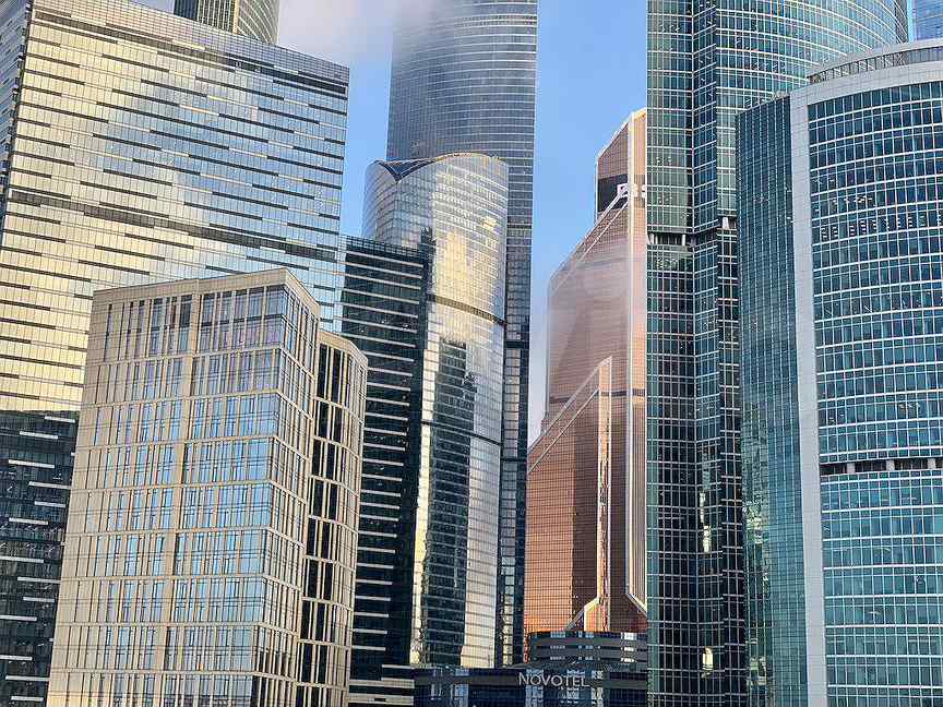 Москва сити айкью. Москва Сити IQ квартал башня 2. Пресненская набережная 10с2 IQ квартал. Пресненская набережная 10с2 башня 2. Пресненская набережная башня IQ.
