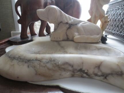 Большая пепельница. Собака. Мрамор. 20-е гг. нэп