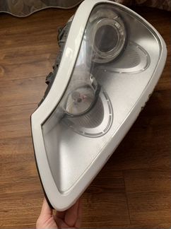 Фара на Porsche Cayenne