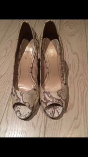 Продаю туфли почти новые