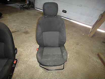 Рено логан сидение водителя. Сиденья рено меган 2. Сиденье водителя рено логан 1. Сиденья рено логан 1. Рено логан сидение водителя.