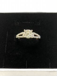 Золотое кольцо с бриллиантами