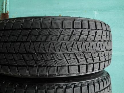Bridgestone Blizzak DM-V1 215/65R16 4шт отл сост