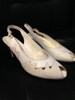 Босоножки (новые)