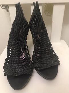 Босоножки/туфли Zara