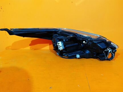 Фара LED левая Toyota Fortuner 2 2015-Нв