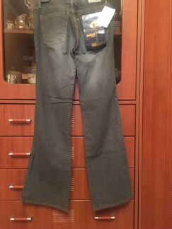 Джинсы женские